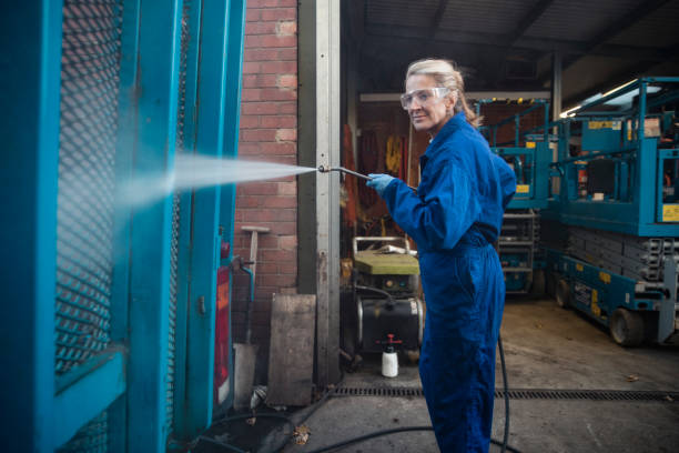 Best Best Pressure Washing Companies  in Holyoke, MA