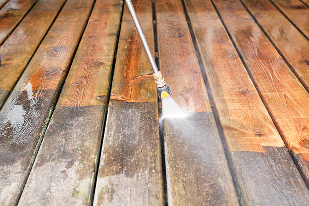 Best Deck Pressure Washing  in Holyoke, MA